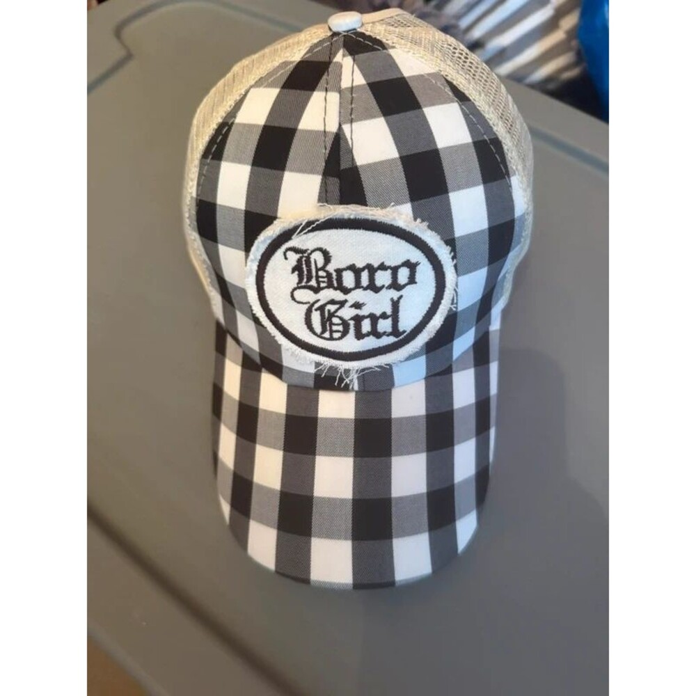 Ponytail Ball cap EUC